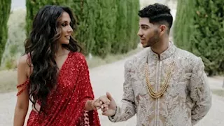 بعد أيام من حفل الزفاف.. زوجة مينا مسعود على كرسي متحرك