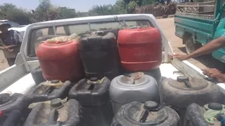 ضبط 6 أطنان زيت طعام مجهول المصدر بالأقصر