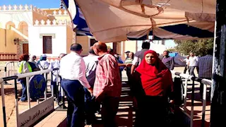 كبار السن يزينون المشهد الانتخابي في قرى الوادي الجديد بحضور لافت - صور