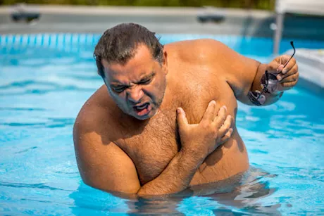 لماذا تزداد جلطات القلب في الصيف؟ "فيديوجرافيك"