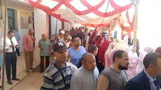بالصور- إقبال متزايد في الساعات الأولى من انتخابات الشيوخ بالوادي الجديد