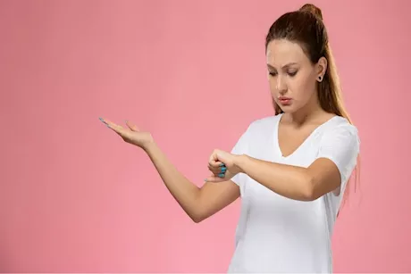 كيف تكتشف نقص الكولاجين قبل أن يؤثر على بشرتك ومفاصلك؟