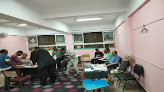 بالصور.. بدء فرز الأصوات في انتخابات الشيوخ بالسويس