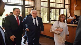وزير التعليم العالي يترأس لجنة مناقشة رسالة دكتوراه بكلية التخطيط الإقليمي بجامعة القاهرة