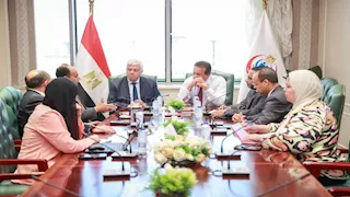 الصحة تبحث تفعيل بروتوكول جديد لعلاج مرضى اللوكيميا والليمفوما