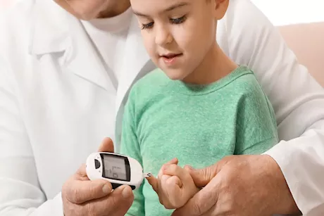 التأمين الصحي: صرف أجهزة قياس سكر الدم بالمجان للأطفال والمراهقين