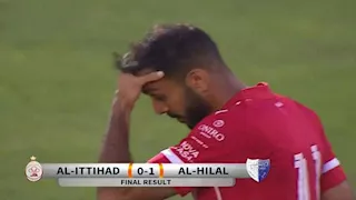 رغم غيابه.. 3 صور من حزن كهربا بعد خسارة الاتحاد الليبي اليوم في مرحلة التتويج بالدوري