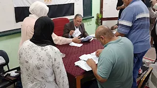  انتخابات الشيوخ 2025.. ماذا يحدث خلف الكواليس بعد فرز أصوات الناخبين بالمحافظات؟   