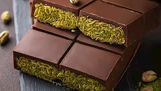 بسبب خطر محتمل من السالمونيلا.. كندا تسحب "شوكولا دبي" من أسواقها