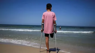 مبتورو الأطراف في غزة.. محرومون من العلاج والتأهيل والسفر