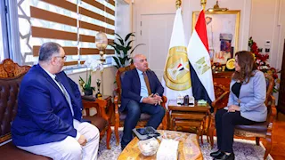 التنمية المحلية تبحث التعاون مع "Esri" لتطوير أطلس المدن المصرية 