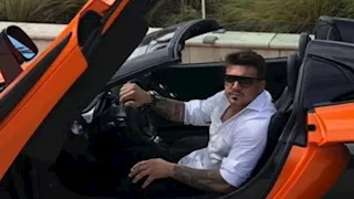 القبض على تارسو ماركيز نجم سباقات فورمولا-1 لحيازته سيارة غير قانونية