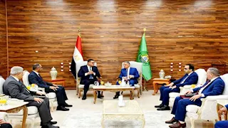 وزير الإسكان ومحافظ الإسماعيلية يبحثان مشروعات المياه والإسكان والخدمات