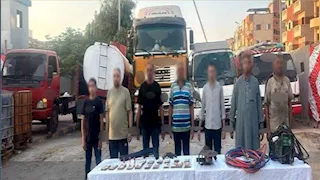  13 طن سولار.. سقوط عصابة سرقة المواد البترولية في السويس 