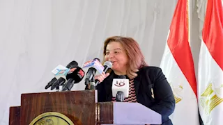 وزير الإسكان يسلم عقود شقق "سكن لكل المصريين" بالعبور الجديدة ويعتذر عن تأخر التسليم