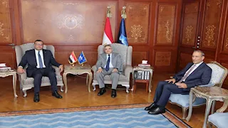 تعاون بين قناة السويس والإسكان لتعزيز مشروعات المياه والتحلية (صور)