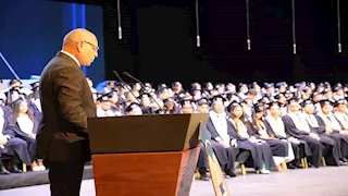 محافظ القاهرة يشهد حفل تخرج دفعة 2025 في مدرسة رمسيس كوليدج