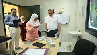  نائب وزير الصحة يتفقد وحدتي صحة في الخارجة لمتابعة جودة الخدمات الصحية