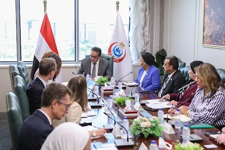 وزير الصحة يبحث مع الوكالة الفرنسية تعزيز التعاون الطبي بمصر