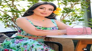 "فستان صيفي جريء" | أحدث جلسة تصوير لـ عبير صبري أمام حمام السباحة