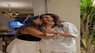 "أحبك بلا حدود".. داليا البحيري توثق أجمل لحظاتها مع ابنتها (15 صورة)