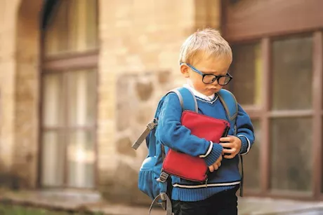 باقِ 12 يومًا- كيف تؤهلين طفلك نفسيًا للعودة للدراسة؟