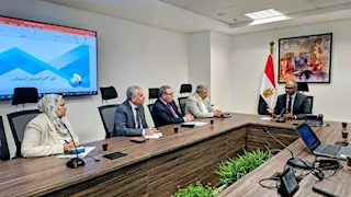 نائب وزير الإسكان يتابع منظومة الصرف الصحي بمدينة دهب