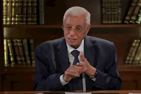 حسام موافي يحذر: القيء بعد الأكل عرض لأكثر من مرض