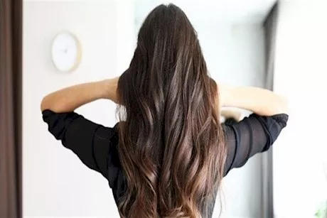 10 طرق طبيعية لتعزيز نمو الشعر وزيادة كثافته