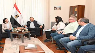وزير قطاع الأعمال يزور شركة مصر للغزل والنسيج لمتابعة التطوير الشامل لها