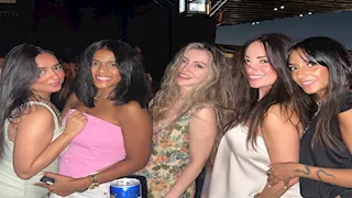 بفستان جريء.. نرمين الفقي تنشر صورا مع أصدقائها باحدى المناسبات