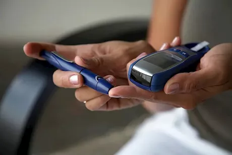 هل مستوى السكر في الدم لديك خارج عن السيطرة؟.. إليك علامات الخطر