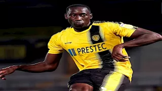 ناد إنجليزي يضم لاعب "مسجون" لقائمته.. ما القصة؟