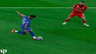 القادسية يعود إلى المربع الذهبي بتعادل ثمين أمام الهلال