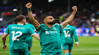 ليفربول يخطف الفوز من بيرنلي في الدوري الإنجليزي 