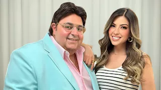 ميرنا جميل تنشر صورة مع هشام شيكو وتعلق: "ويسو وإيسو أساس التريند"