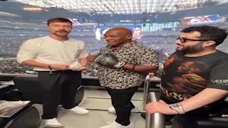 سقط أرضا.. مستر بيست يتلقى لكمة قوية من الأسطورة مايك تايسون (فيديو)