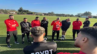 أول مران في تشيلي.. جلسة نبيه مع لاعبي منتخب الشباب قبل بداية المونديال