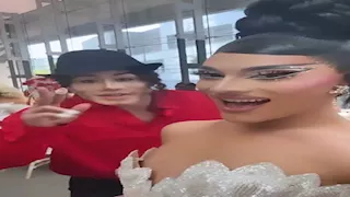 حفل الإيمي 2025.. ممثلة أمريكية تُثير الجدل على ريد كاربت- صور  