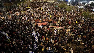 أهالي الأسرى الإسرائيليين يدعون للتظاهر أمام منزل نتنياهو