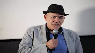 قصف إسرائيلي لمنزل  المخرج رشيد مشهراوي في غزة وهذا موقف أسرته