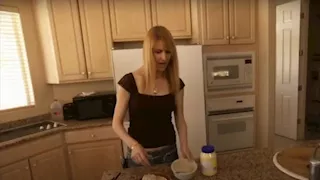 تقدم طعام القطط لضيوفها.. معلومات عن "أبخل مليونيرة في العالم" 