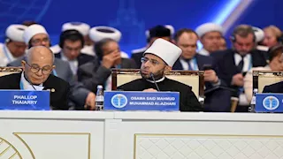 وزير الأوقاف يشهد الجلسة الافتتاحية للقمة الدولية الثامنة لزعماء الأديان بكازاخستان