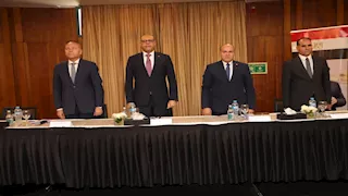 وزير العمل ومحافظ القاهرة يسلمان 100 عقد عمل لذوي الهمم في القطاع الخاص