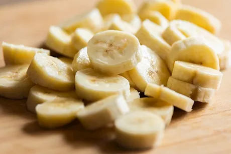 الموز في وجبة الإفطار- 5 أطعمة تناولها معه لزيادة فوائده