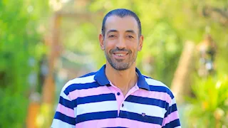 "شهيد لقمة العيش".. مصرع شاب من شمنديل في حادث على طريق السويس الصحراوي