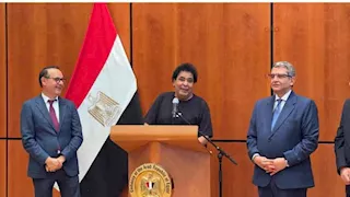 ماذا قال وزير الخارجية والفنان محمد منير لأوائل الثانوية العامة في برلين؟