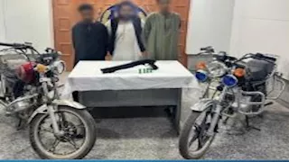 ضبط 3 لصوص استولوا على دراجة بالأقصر