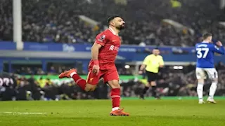 بعد أسيست صلاح.. قائمة اللاعبين الأكثر مساهمة بالأهداف في الدوري الإنجليزي