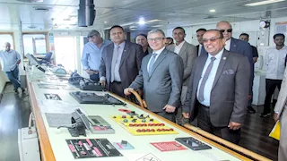  رئيس مصلحة الجمارك يتفقد ميناء نويبع لبحث آليات تحسين العمل الجمركي